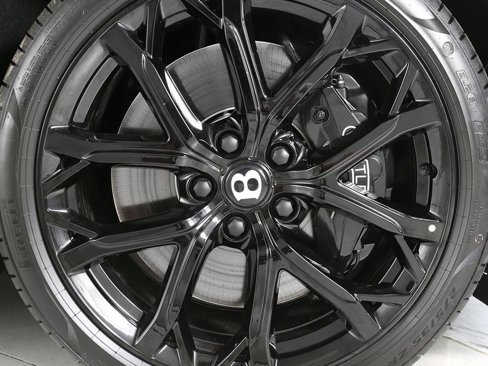 New 2025 Bentley Flying Spur Plug-In Hybrid image 6