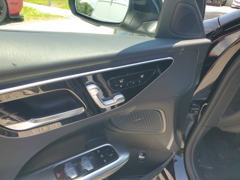 Certified 2025 Mercedes-Benz C 300 Sedan image 17