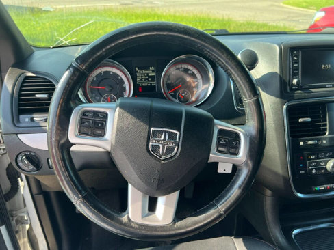 Used 2017 Dodge Grand Caravan GT image 17