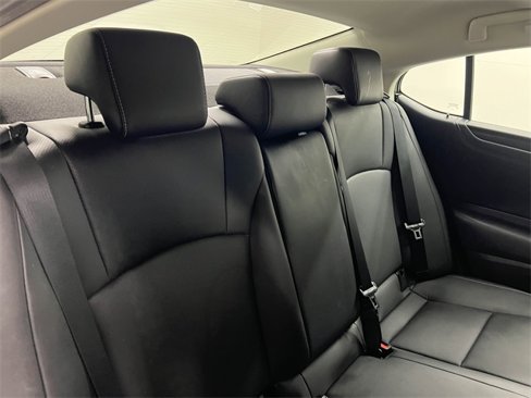 Certified 2025 Lexus ES 300h w/ Premium Package image 13