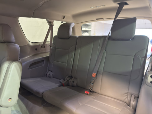 Used 2016 Chevrolet Suburban LTZ image 31