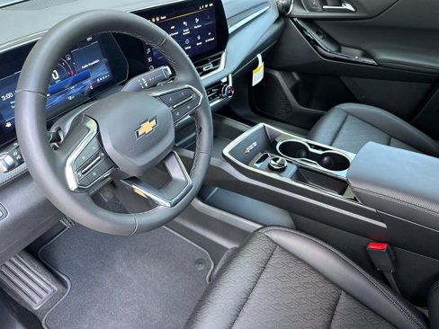 New 2026 Chevrolet Equinox LT w/ Convenience Package II image 10
