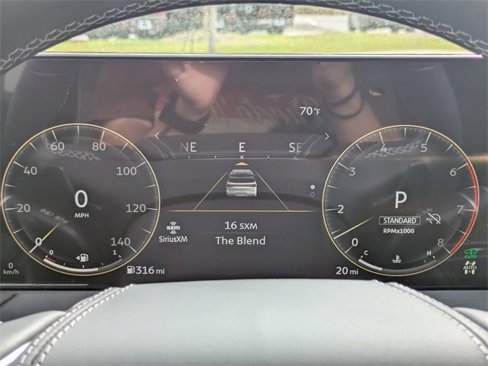 New 2025 INFINITI QX80 Sensory image 33
