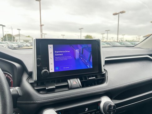 Used 2025 Toyota RAV4 XLE image 21
