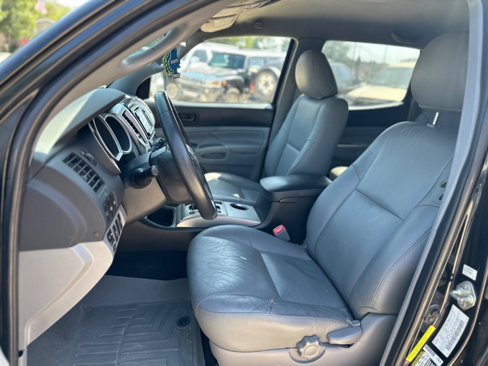 Used 2014 Toyota Tacoma 4x4 Double Cab image 7