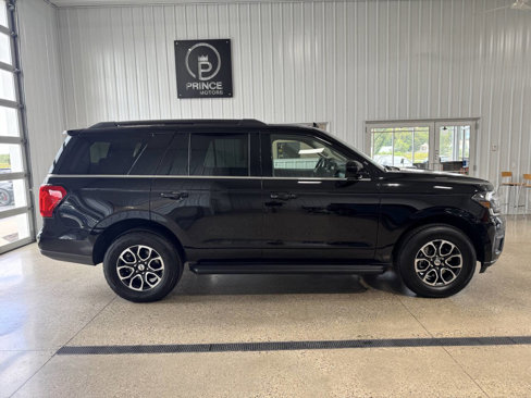 Used 2024 Ford Expedition XLT image 11