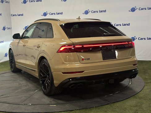 Used 2024 Audi SQ8 Premium Plus image 5