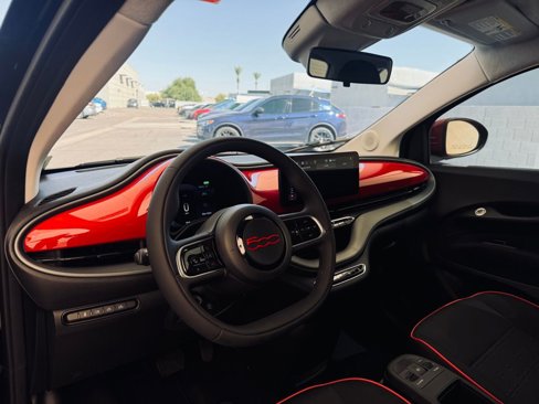 New 2024 FIAT 500 e (RED) image 10