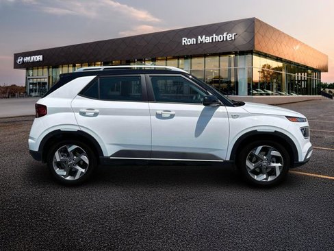 New 2025 Hyundai Venue Limited image 9