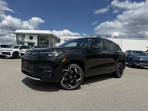 New 2025 Volkswagen Tiguan SEL R-Line image 1
