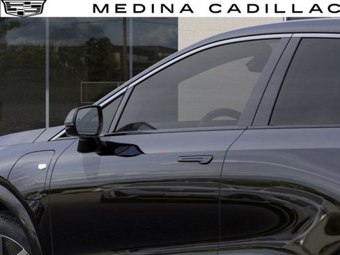 New 2025 Cadillac Optiq Luxury 1 image 13