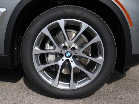New 2026 BMW X5 xDrive40i image 5