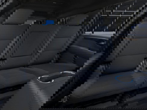 New 2025 Chevrolet Suburban LS image 17