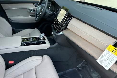 New 2026 Volvo XC90 B6 Ultra w/ Lounge Package image 14