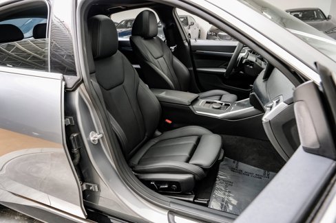 Used 2025 BMW 430i xDrive w/ Premium Package image 38