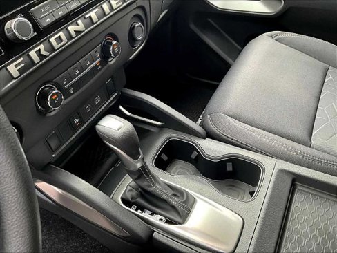 Certified 2025 Nissan Frontier SV image 20