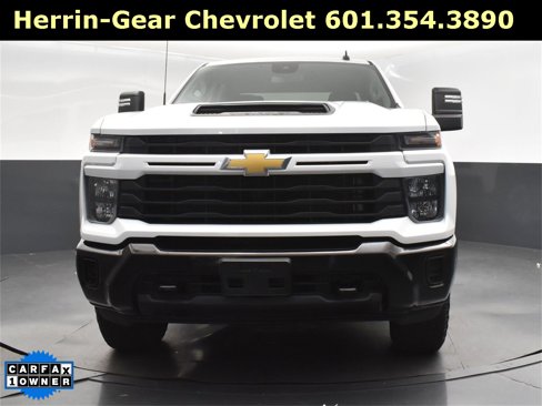 Used 2024 Chevrolet Silverado 2500 Custom w/ Custom Convenience Package image 10