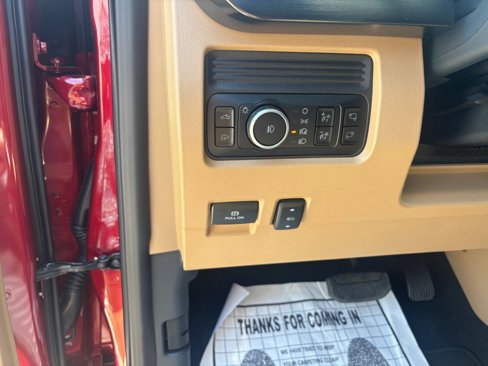 New 2025 Ford F250 Lariat image 33