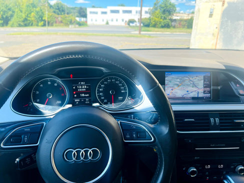Used 2016 Audi A4 Premium image 32