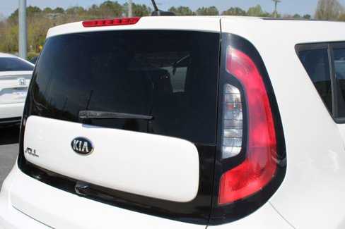 Used 2019 Kia Soul + image 12