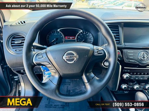 Used 2020 Nissan Pathfinder S image 28