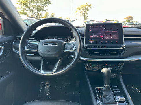 Used 2022 Jeep Compass Limited image 3