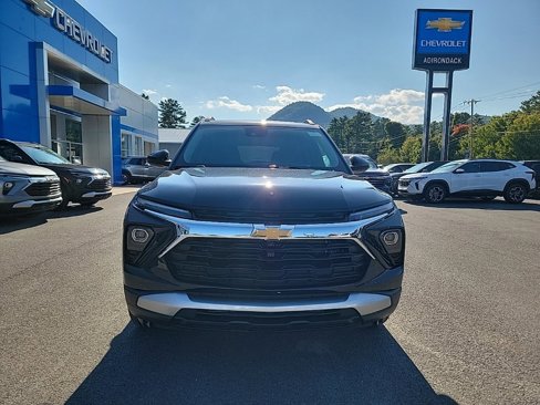New 2026 Chevrolet TrailBlazer LT w/ LT Cold Weather Package image 2