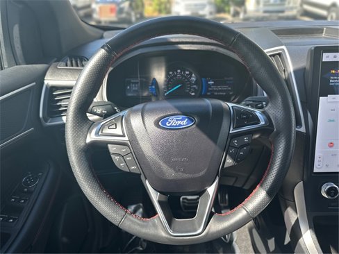 Certified 2023 Ford Edge ST-Line w/ Class II Trailer Tow Package image 18