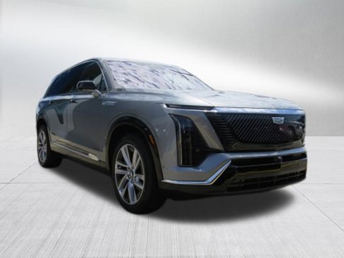 New 2026 Cadillac Vistiq Luxury w/ LPO, Floor Liner Package image 7