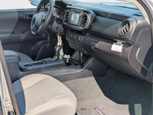 Used 2018 Toyota Tacoma SR image 20