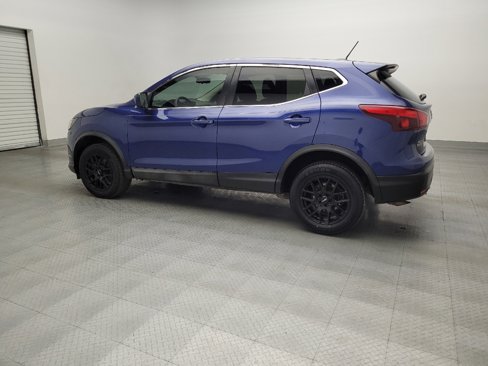 Used 2019 Nissan Rogue Sport S image 3