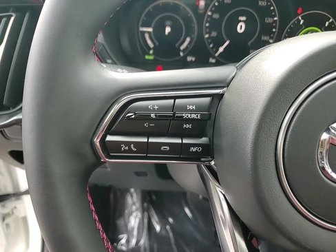 New 2025 MAZDA CX-70 Plug-In Hybrid w/ Premium Plus image 18