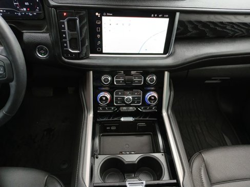Used 2024 GMC Yukon Denali w/ Advanced Technology Package image 36