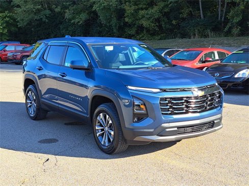 Used 2025 Chevrolet Equinox LT w/ Safety and Technology Package image 7