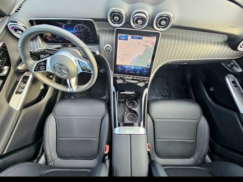 Certified 2025 Mercedes-Benz GLC 300 4MATIC image 27