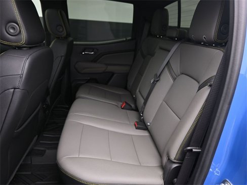 Used 2025 Chevrolet Colorado ZR2 w/ Technology Package image 11