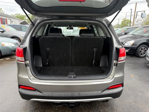 Used 2017 Kia Sorento EX image 10