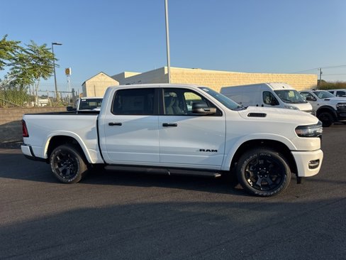 New 2026 RAM 1500 4x4 Crew Cab image 2