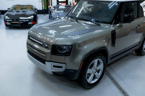 Used 2021 Land Rover Defender 90 First Edition image 35
