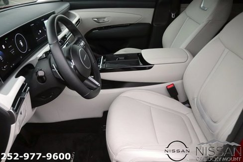 Used 2025 Hyundai Tucson Limited image 13
