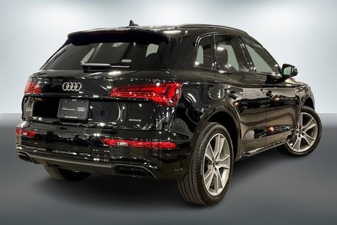 Certified 2025 Audi Q5 2.0T Premium image 13