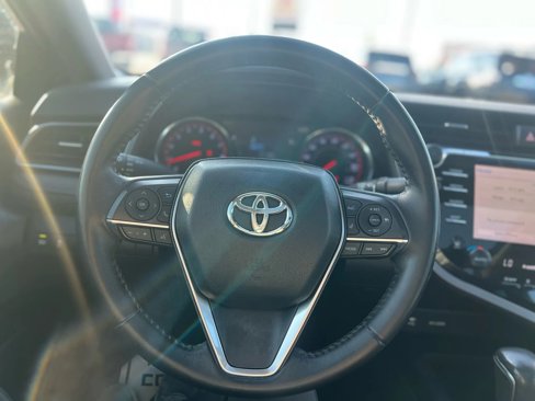 Used 2019 Toyota Camry XSE image 23