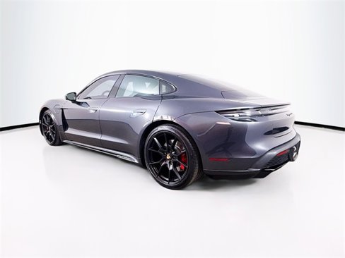 Certified 2022 Porsche Taycan GTS image 3