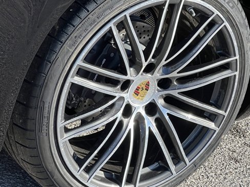 New 2025 Porsche 718 Cayman image 15