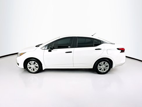 Used 2025 Nissan Versa S w/ Trunk Package image 4