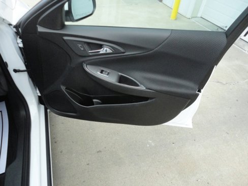 Used 2022 Chevrolet Malibu LT image 17