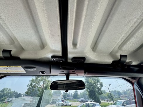 Used 2018 Jeep Wrangler Unlimited Sport S image 39