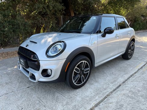 Used 2019 MINI Cooper S w/ Premium Package image 3