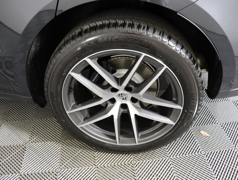 Used 2025 Porsche Macan image 15