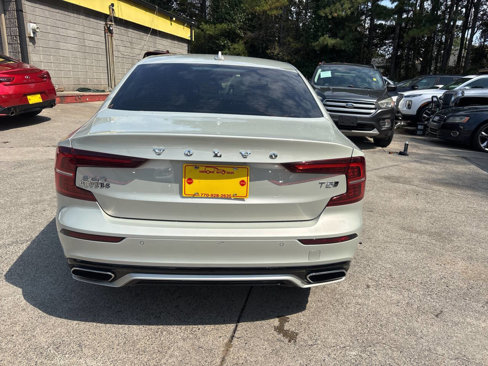 Used 2021 Volvo S60 T5 Momentum image 5